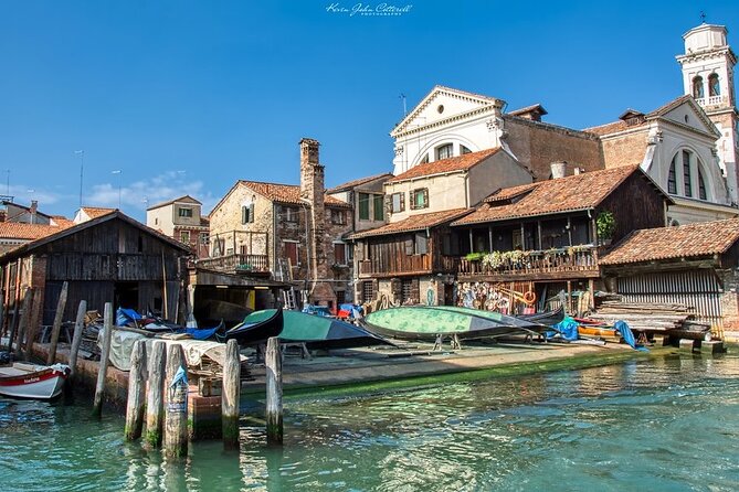 Venice, Dorsoduro, Ca'Foscari University & More Walking Tour - Discovering Gallerie Dellaccademia