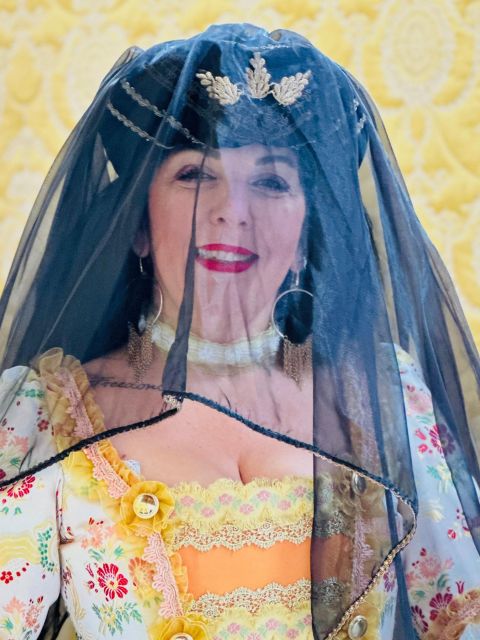 Venice: Dress-Up Experience - Photo Opportunities