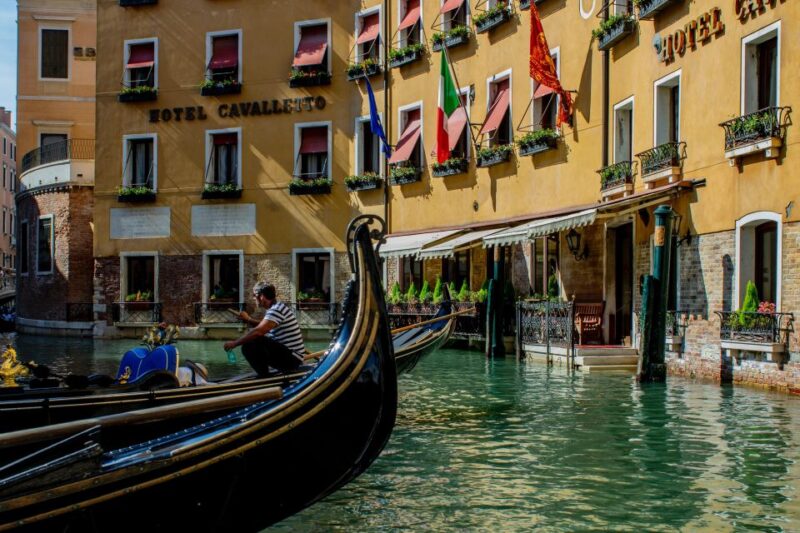 Venice: Express Walk With a Local in 90 Minutes - What to Bring