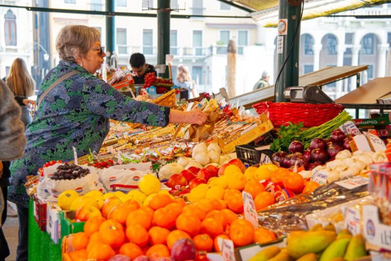 Venice: Food Tasting Tour With Cicchetti and Wine - Key Points