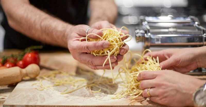 Venice: Fresh Pasta Making in Private Venetian Apartment - Culinary Journey