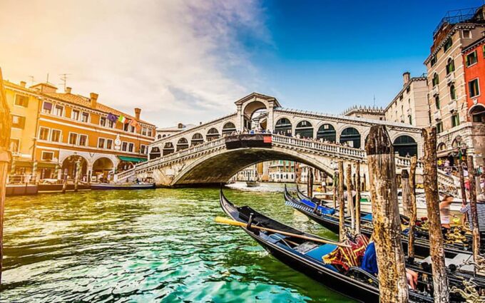 Venice Gems: Campo SantAngelo Walk & Gondola Ride - Accessibility Considerations