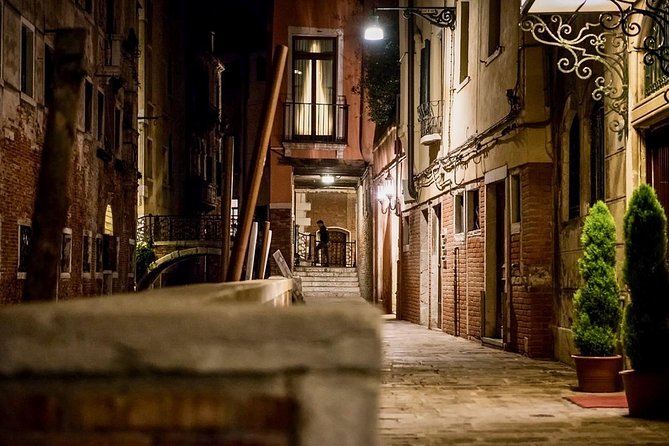 Venice Ghost & Legends Walking City Tour - Customer Feedback