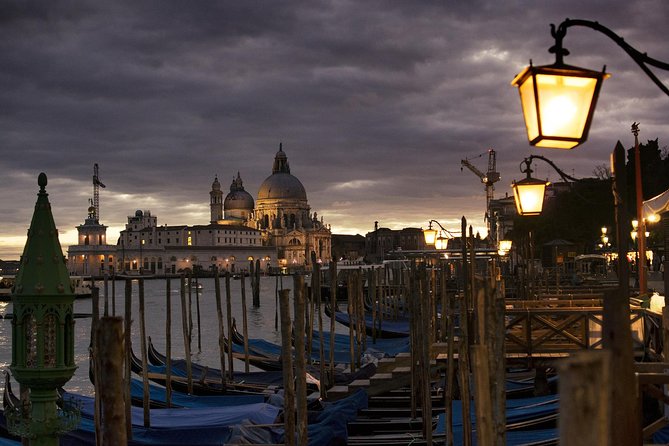 Venice Ghost & Legends Walking City Tour - Optional Gondola Ride