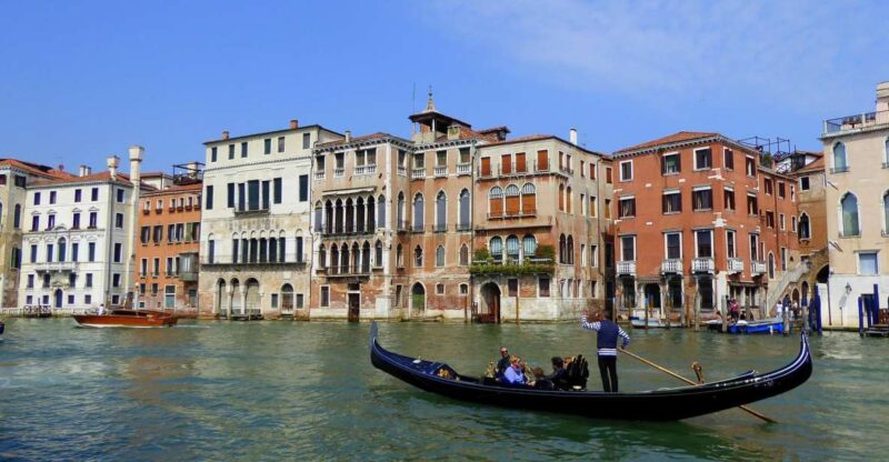 Venice: Gondola Ride and St Marks Basilica - Basilica Highlights and Features