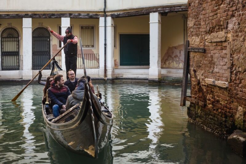 Venice: Gondola Ride & Guided Tour of St. Marks Basilica - Requirements