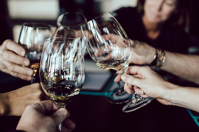 Venice Gondola Ride With Aperitif & Cicchetti Tour - Exploring Local Spots