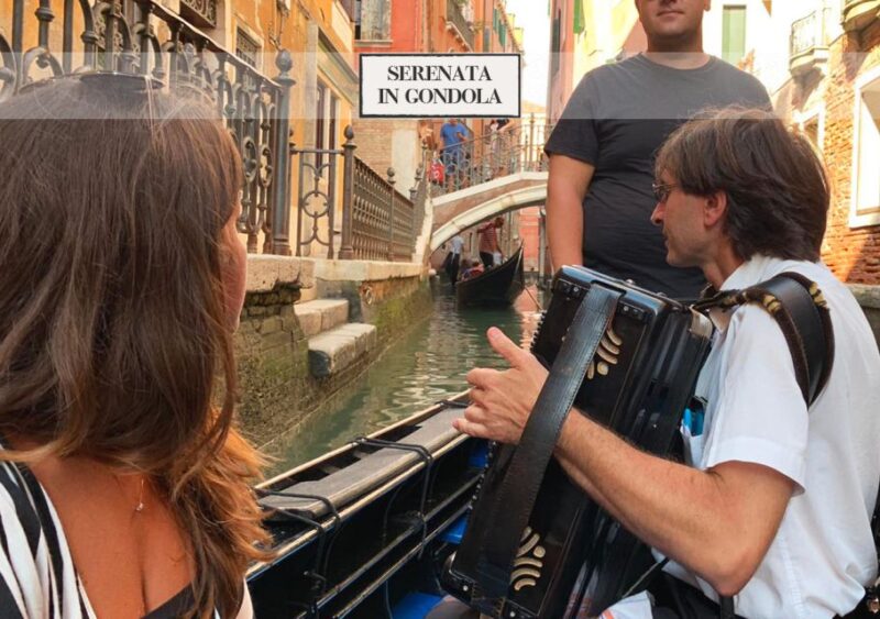 Venice: Gondola Ride With Serenade and Romantic Dinner - Meeting Points