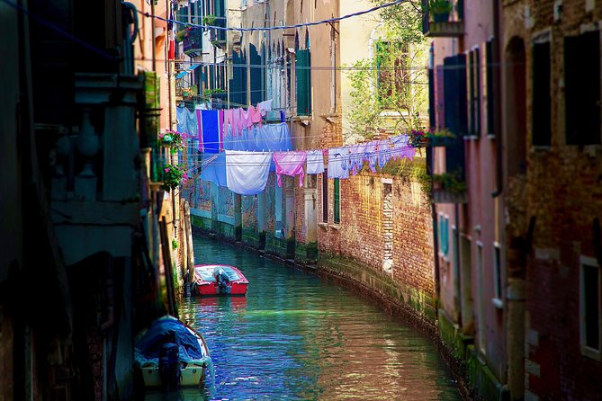 Venice Gondola Ride With Skip the Line Doges Palace Tour - Key Attractions and Highlights