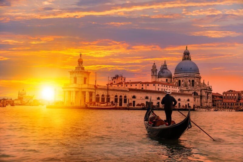 Venice: Gondola Tour Under the Bridge of Sighs & Audio Guide - Overview of the Gondola Tour Experience