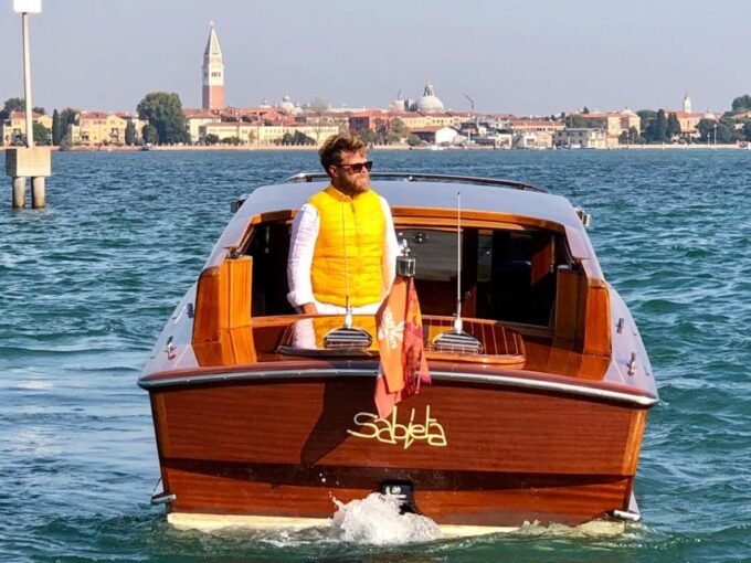 Venice: Grand Canal, Murano and Burano Half-Day Boat Tour - Frequently Asked Questions