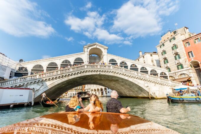 Venice: Grand Canal Private Boat Trip - Scenic Canal Sights