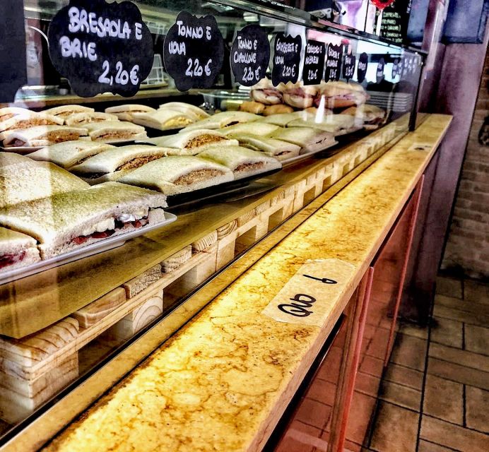 Venice: Guided Bar Hopping and Food Tour With Tasting - Experience Highlights