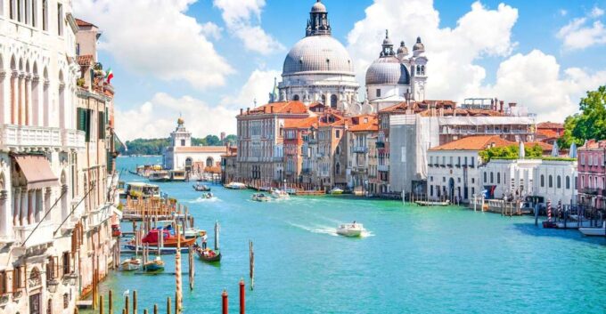 Venice: Guided Tour, St Marks Basilica Ticket & Boat Tour - Exploring St. Marks Basilica