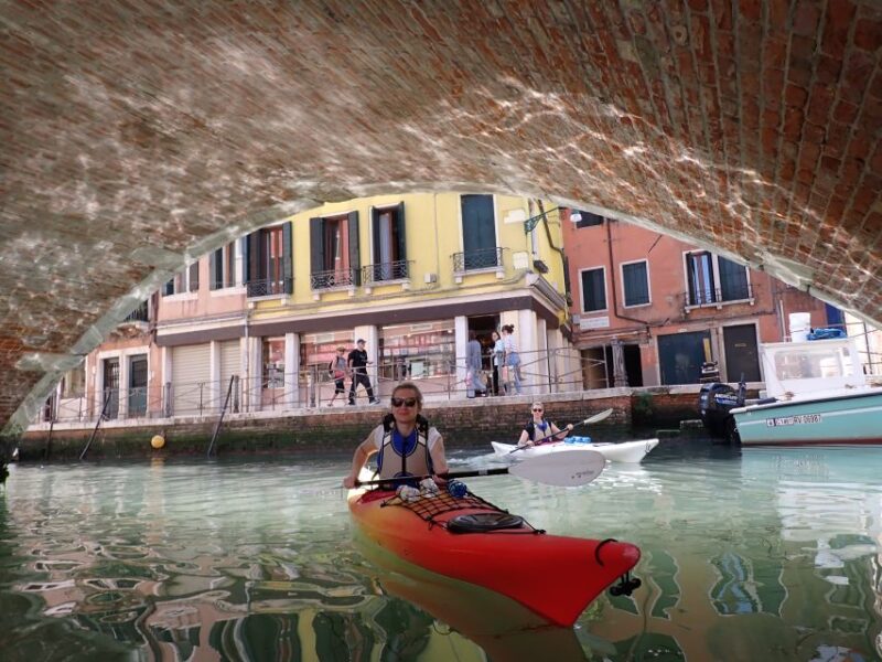 Venice: Hidden Canal Gems Kayak Tour With Certified Guide - Customer Feedback