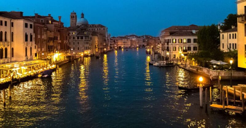 Venice: Highlights and Hidden Gems Night Walking Tour - Key Points