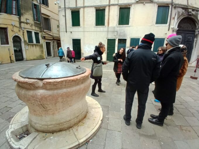 Venice: Jewish Ghetto Walking Tour and Synagogue Tour Option - Exploring the Jewish Ghetto