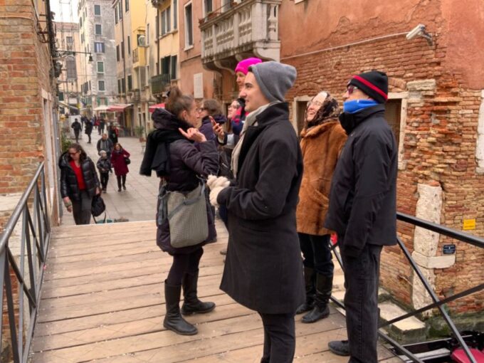 Venice: Jewish Ghetto Walking Tour and Synagogue Tour Option - Visiting the Synagogues