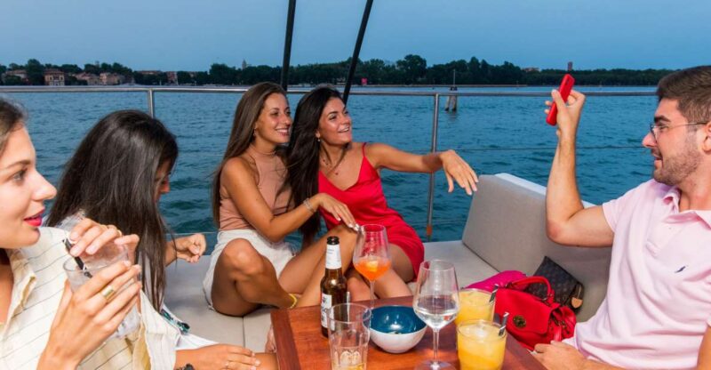 Venice: Lagoon Catamaran Tour With Classical Music & Drinks - Key Points