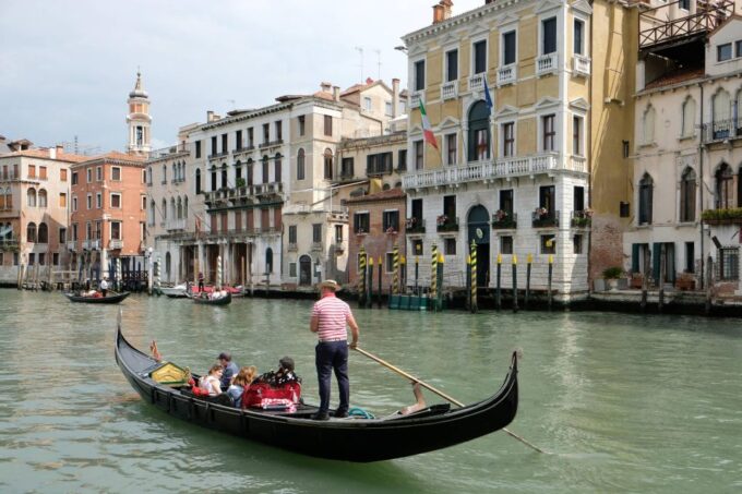 Venice Morning Highlights: Piazza San Marco to Grand Canal - Meeting Point and Arrival