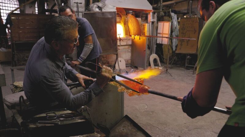 Venice: Murano Glass Factory Guided Tour With Prosecco - Location and Accessibility