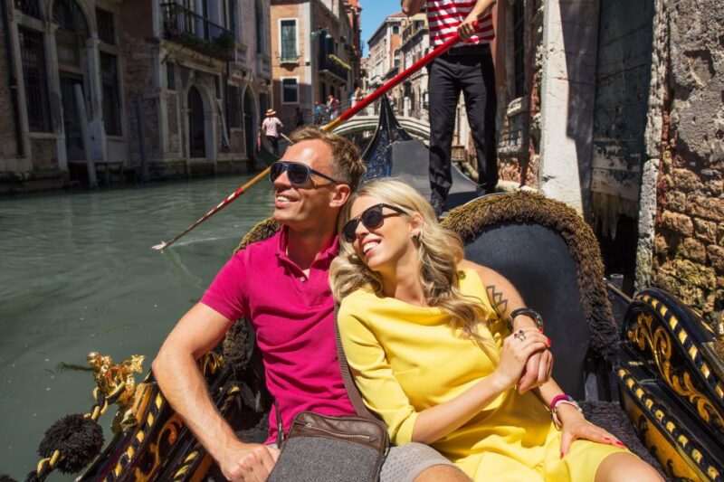 Venice: Off the Beaten Path Private Gondola Ride - Meeting Point and Timing