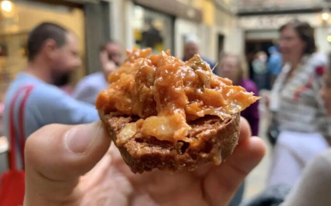 Venice Old Taverns and Rialto Market Food Adventure - Seating Availability