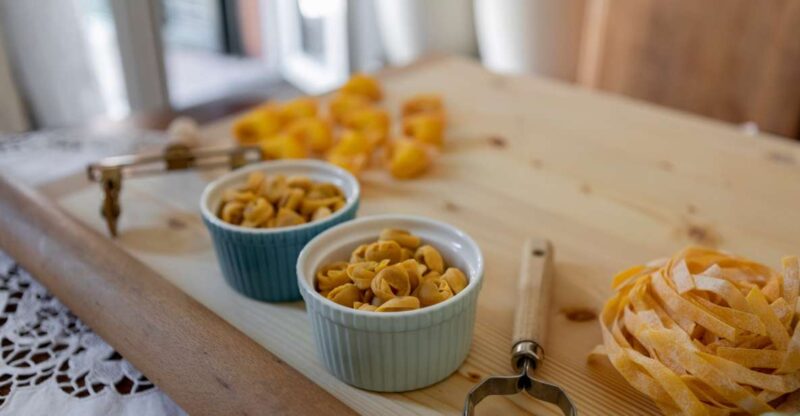 Venice: Pasta and Tiramisu Class at a Locals Home With Wine - Class Details