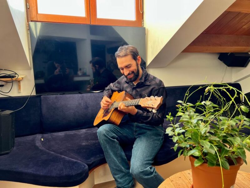 Venice: Pasta Making Class and Live Guitar in a Locals Home - Activity Description