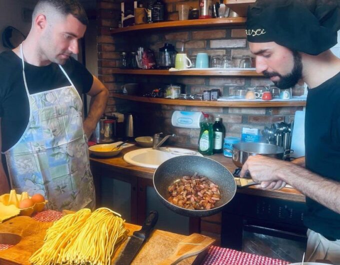 Venice: Pasta Making Class and Live Guitar in a Locals Home - Booking and Availability