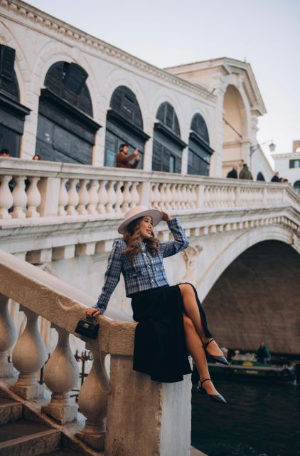 Venice: Photoshoot in Iconic Locations With Photographer - Capturing Memories in Venice