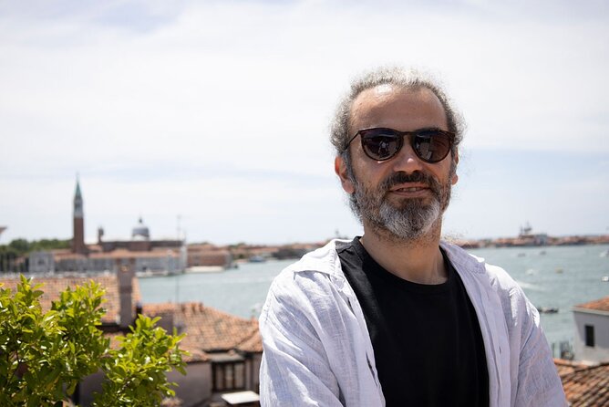Venice Portrait Photoshoot - Making Memories - Convenient Meeting and Pickup Options