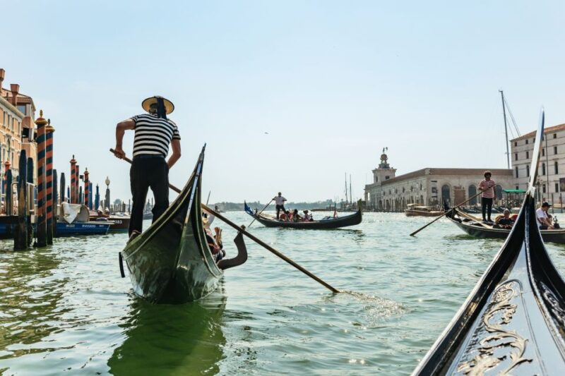 Venice: Private Gondola Ride Along Grand Canal - Important Information