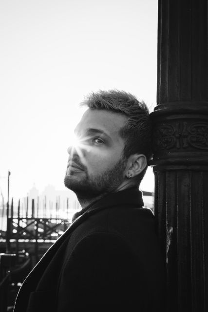 Venice: Private Photo Shoot - Optional Gondola Ride