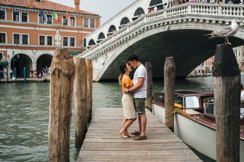 Venice: Professional Photoshoot at the Rialto Bridge - Customer Feedback and Ratings