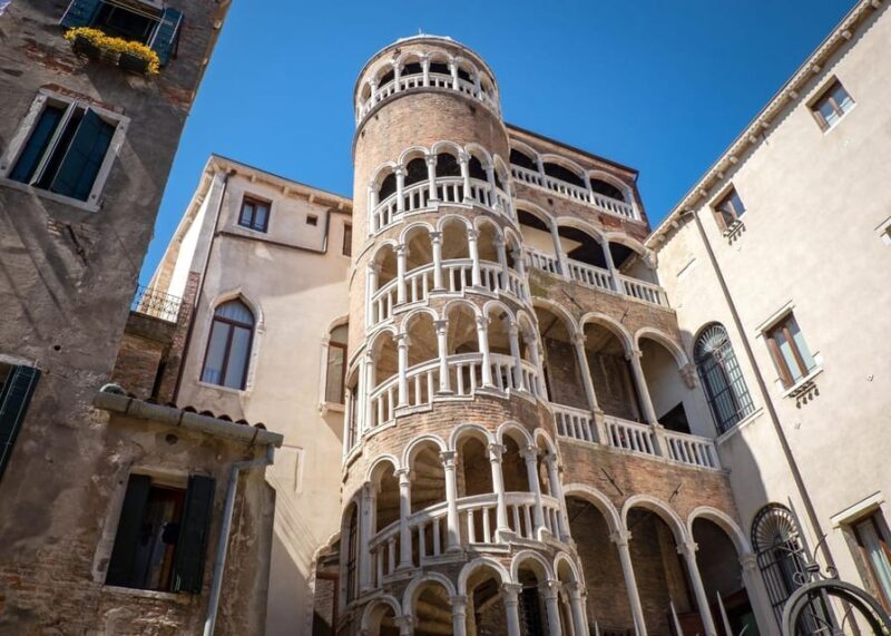 Venice: Rialto Bridge & Offbeat Unusual Venice Walking Tour - Tour Overview and Pricing