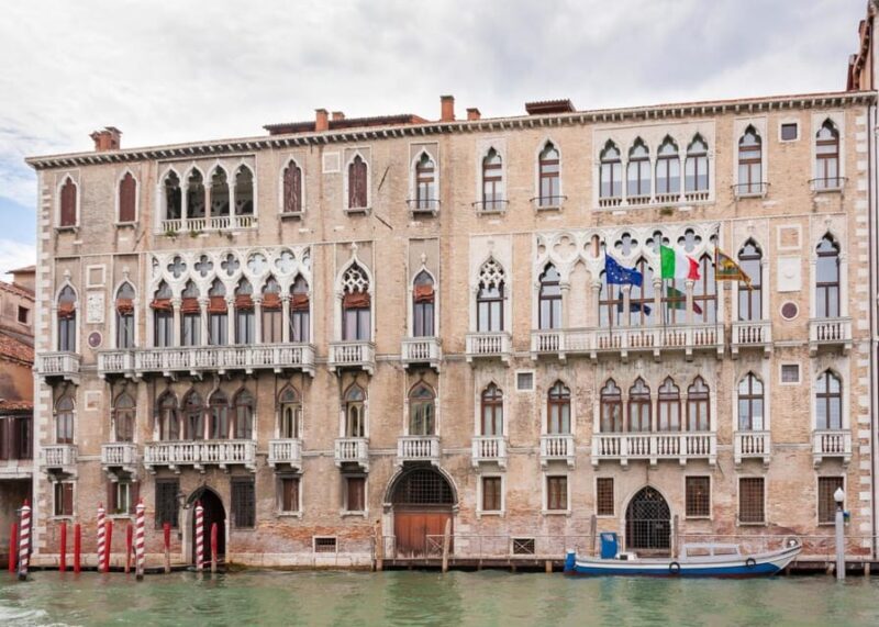 Venice: Rialto Bridge & Offbeat Unusual Venice Walking Tour - Important Information and Requirements