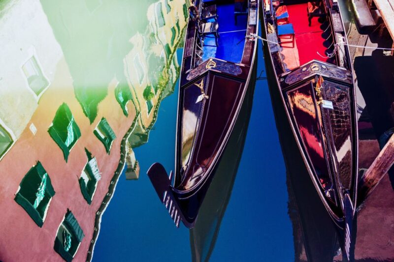 Venice: Romantic Gondola Tour and Dinner for Two - Gondola Ride Details