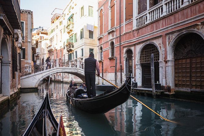 Venice: Romantic Private Gondola Ride on Grand Canal - Digital Mapping Features