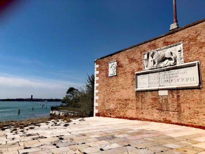 Venice: Sant'Erasmo, Vignole, and Lagoon Kayaking Tour - Kayaking Techniques and Safety