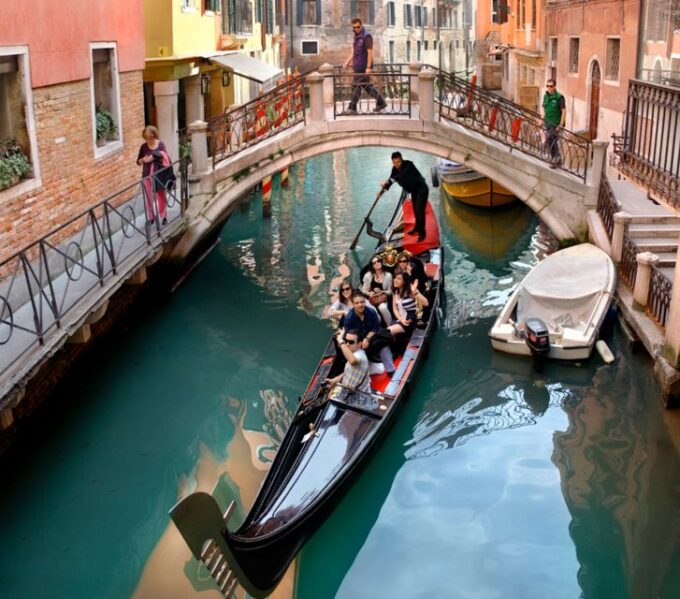 Venice: Shared Gondola Ride Through the Lagoon City - Customer Reviews