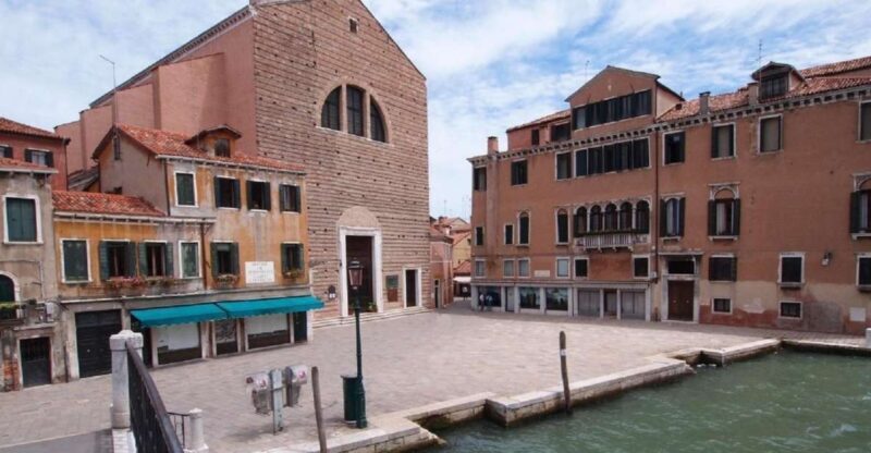 Venice: Sightseeing Tour With a Local Guide - Tour Overview