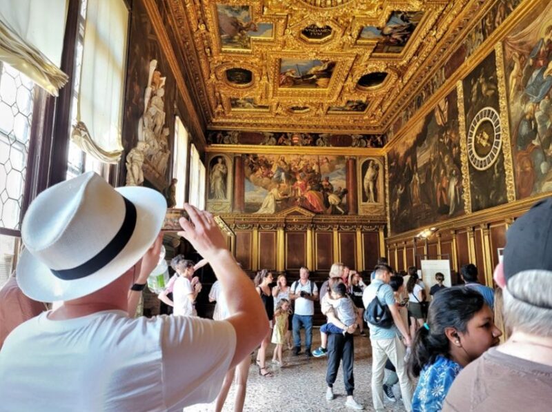 Venice: St Marks, Doges Palace, Murano & Burano Day Tour - Participant Information