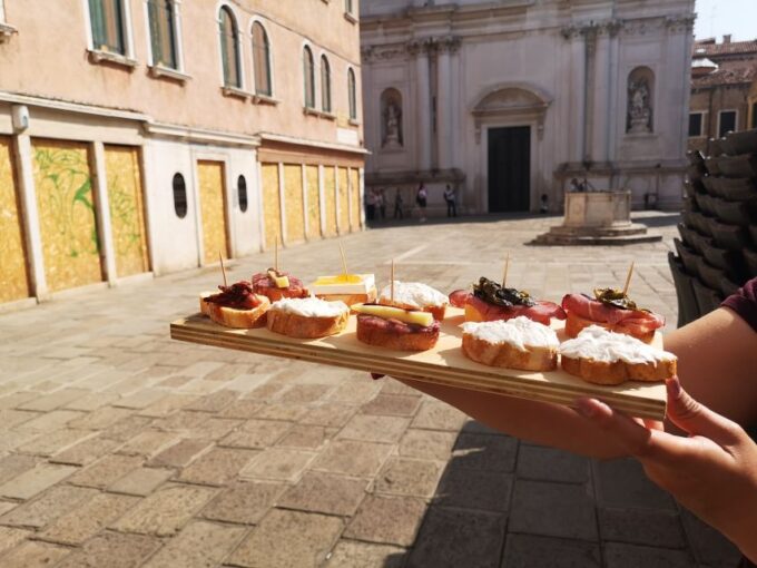 Venice Street Food Tour: Cicchetti & Spritz With Local Guide - Frequently Asked Questions