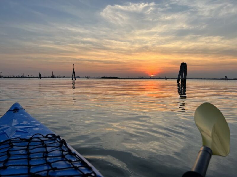 Venice: Sunset Kayak Tour in the Canals - Transportation and Value
