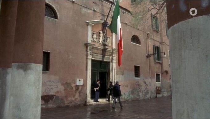 Venice: The Footsteps of Commissario Brunetti Walking Tour - Frequently Asked Questions
