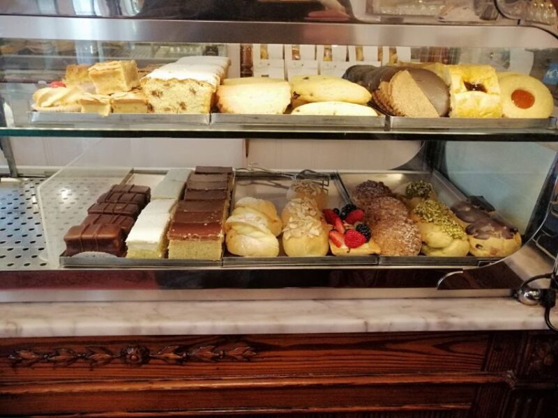 Venice: Traditional Cafés and Pastry Shops Walking Tour - Meeting Point and Important Information