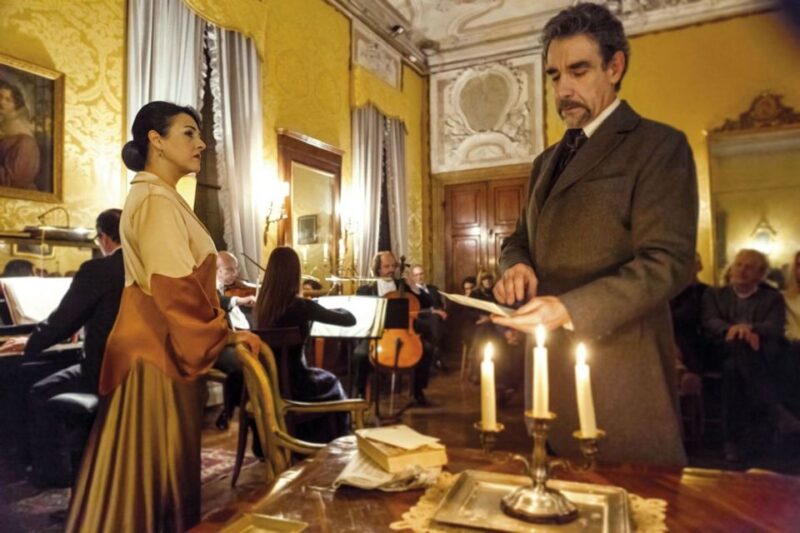 Venice: Traveling Opera in a Historic Palace on Grand Canal - Key Points