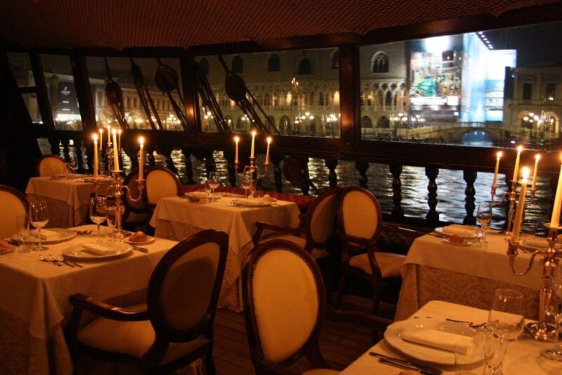 Venice: Venetian Lagoon Tour and Galleon Dinner - Key Points