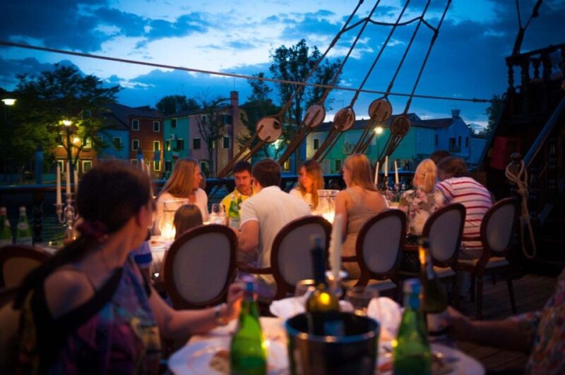 Venice: Venetian Lagoon Tour and Galleon Dinner - Dining Experience